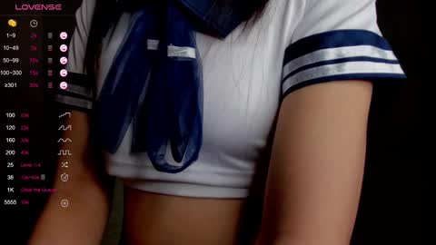 Nia online show from December 2, 9:19 am