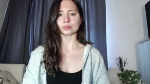 Nicole online show from March 31, 6:47 am