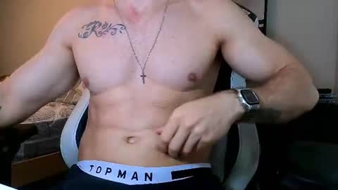 Dreaming on going live with a woman p online show from July 4, 12:31 pm