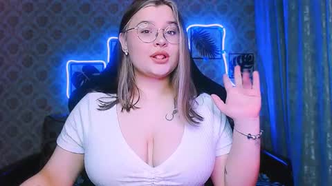 dreamforyoue2 online show from March 26, 6:46 pm