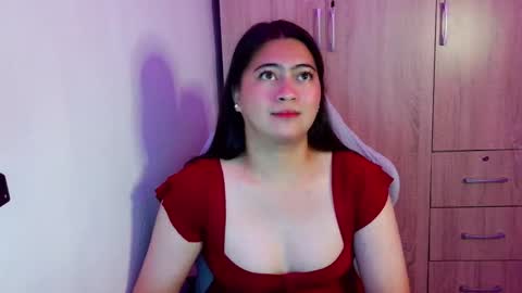 dreamycreamyst online show from March 5, 3:32 pm