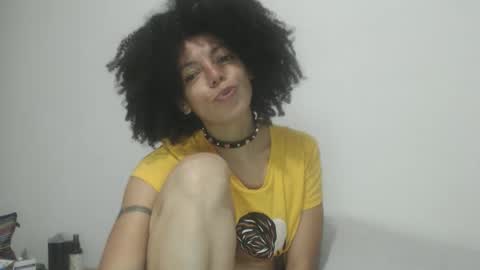 DreamyLatina online show from February 5, 2:15 am