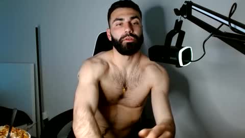 drewwho_ online show from April 12, 10:58 pm