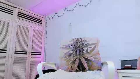 drippyorlove online show from April 10, 9:19 pm