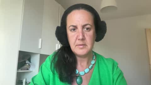 Dr. Resa online show from June 4, 2:56 pm