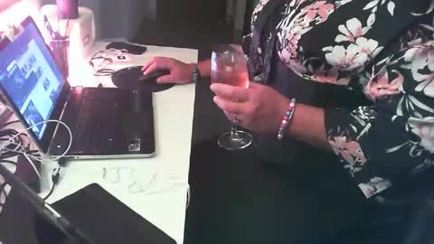 D Starr online show from February 22, 7:23 am