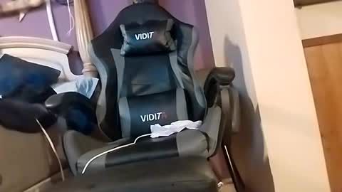 dtrain6969420 online show from October 24, 2:34 am