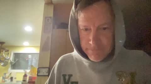 Snapshot of dudeinnh chatting on September 16, 10:17 am Steve online show from September 16, 10:17 am