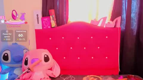 Snapshot of dulce_celeste15 chatting on October 2, 8:18 pm C E L E S T E  online show from October 2, 8:18 pm