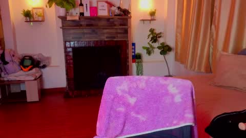 C E L E S T E  online show from April 6, 3:57 pm