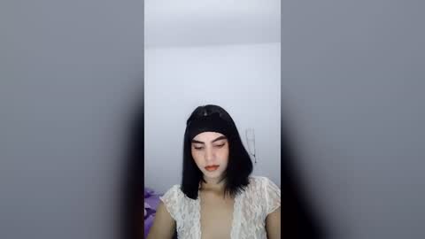 dulce_lucero online show from July 12, 2:04 am