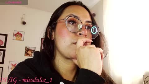 Dulce online show from February 24, 8:56 pm