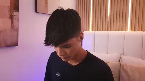 Dulcey online show from March 6, 9:52 am