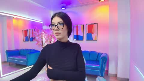 Snapshot of dulcinea_grayy chatting on October 14, 11:35 am dulcinea_grayy online show from October 14, 11:35 am