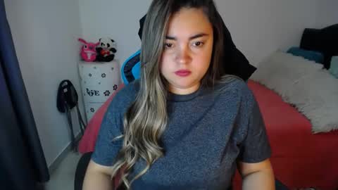 Nicole   online show from March 6, 8:37 pm