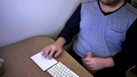 FloFrenchCurv288 online show from January 10, 2:17 am