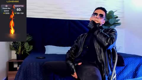 Dustin Sonne online show from October 30, 5:08 am