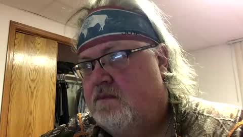 Dusty online show from December 18, 3:33 pm