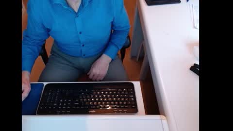 dutchpornking2 online show from November 14, 9:22 am