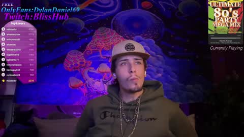 Dylan Daniel 7.8 online show from December 13, 8:14 pm