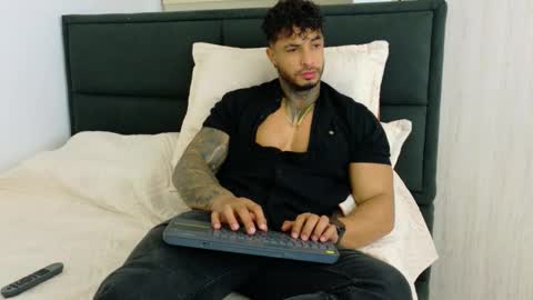 Dylan Rivera online show from March 23, 2:05 am