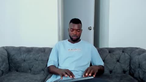 Dylan Taylor online show from October 31, 4:46 am