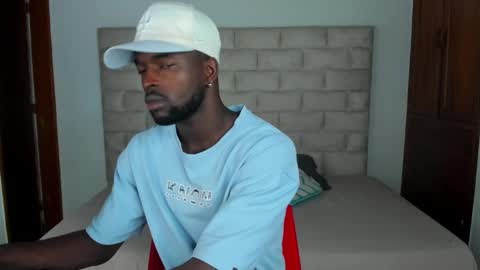 Dylan Taylor online show from November 7, 12:07 pm