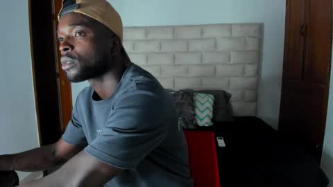 Dylan Taylor online show from November 6, 11:57 am