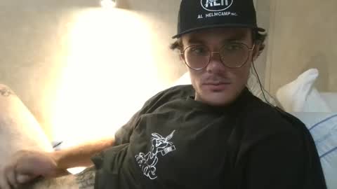 dylp400 online show from March 9, 11:46 pm