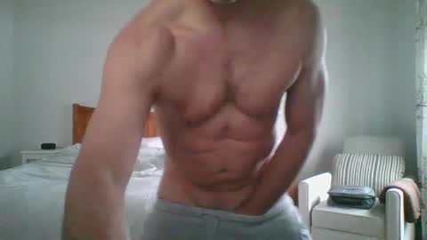 Snapshot of e3smith chatting on February 13, 1:48 pm e3smith online show from February 13, 1:48 pm