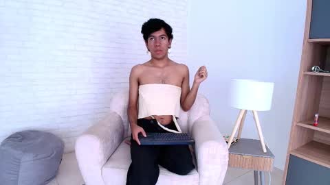 John online show from October 9, 9:42 pm