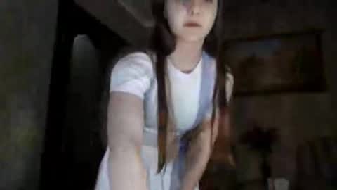 Yuni online show from February 16, 5:22 pm