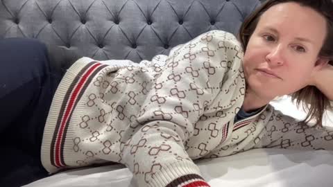 Snapshot of eatmypie69 chatting on October 19, 8:02 pm Nadia Ferreira  online show from October 19, 8:02 pm