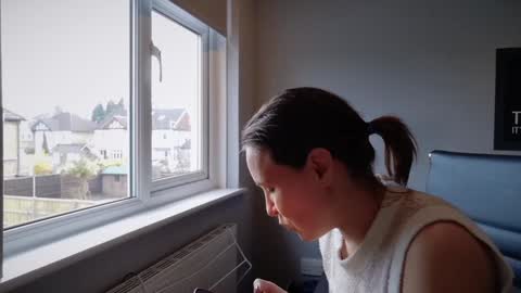 Nadia Ferreira  online show from March 17, 11:04 am