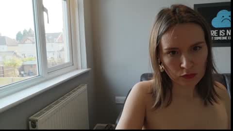 Nadia Ferreira  online show from March 20, 11:26 am