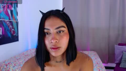 moon online show from October 21, 1:59 pm