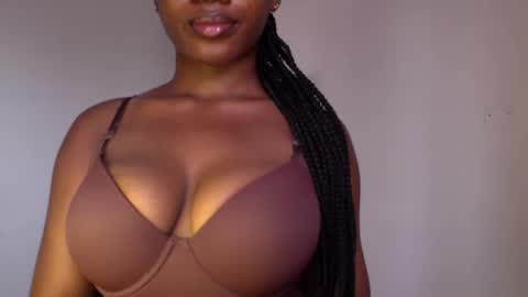 delilah online show from April 3, 10:22 am