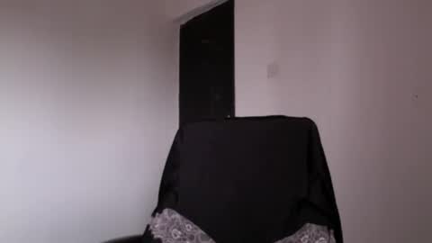 delilah online show from April 10, 10:53 am