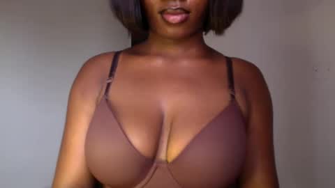 delilah online show from April 14, 11:24 am