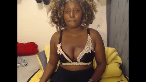 ebonyaswetly online show from May 6, 8:42 am
