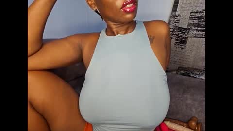 Ebony Melanie online show from November 23, 10:08 pm