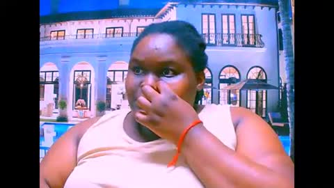 Snapshot of ebonyhotbuns4u2luv chatting on October 8, 6:30 am ebonyhotbuns4u2luv online show from October 8, 6:30 am