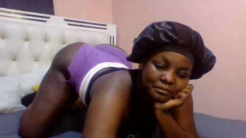 ebonymayahh online show from June 24, 4:25 pm