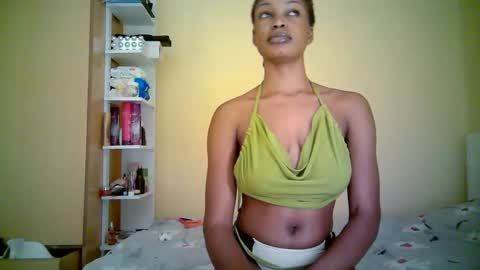 ebonytanqueen online show from May 13, 1:59 am