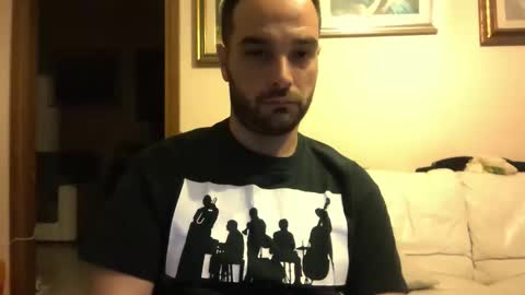 Snapshot of ector_prize chatting on October 11, 11:08 pm ET87 online show from October 11, 11:08 pm