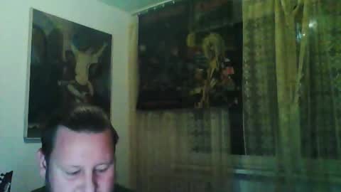 Edward online show from October 22, 5:36 pm