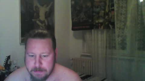 Edward online show from December 16, 7:10 pm