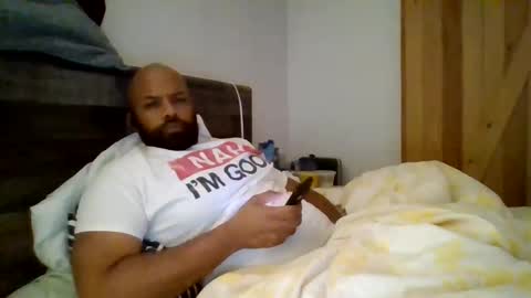 eddiejonez online show from March 8, 4:56 am