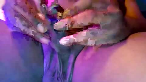 edgedloadhour7 online show from September 18, 9:24 am