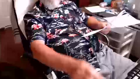 Snapshot of edginginedmonton chatting on October 11, 8:01 pm edginginedmonton online show from October 11, 8:01 pm